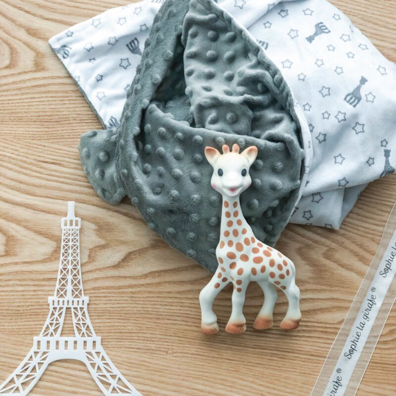 SET REGALO SOPHIE LA GIRAFFA + COPERTINA IN PILE - immagine 3